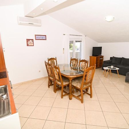 Apartmani Adria 特罗吉尔 外观 照片