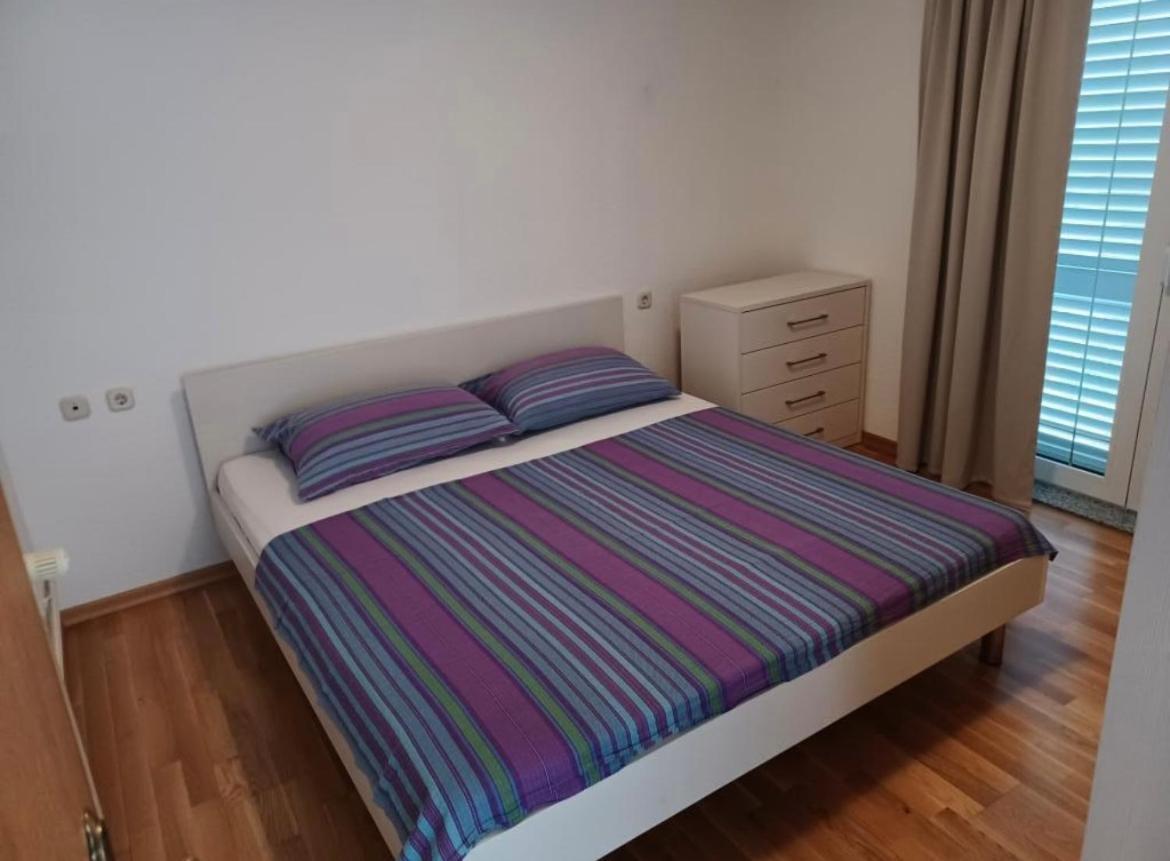Apartmani Adria 特罗吉尔 外观 照片