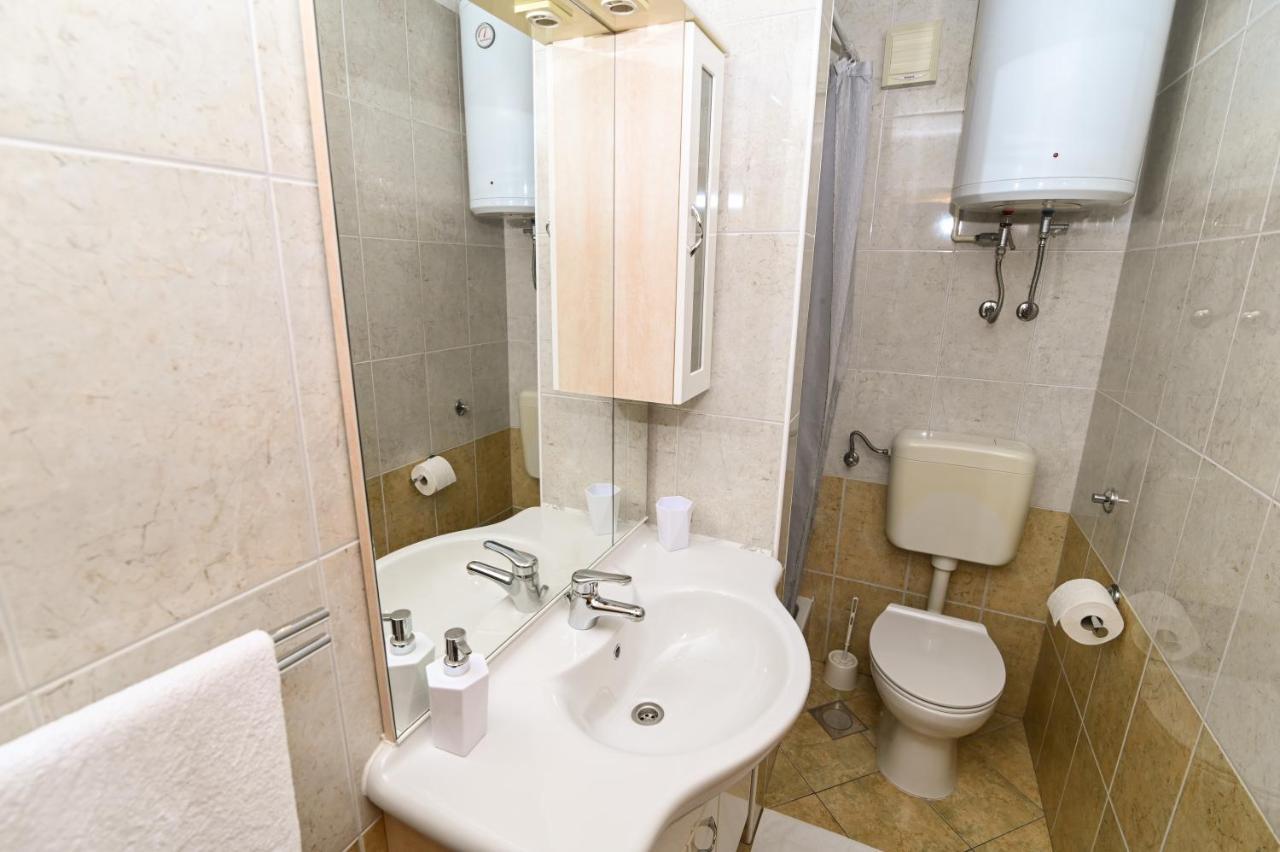 Apartmani Adria 特罗吉尔 外观 照片