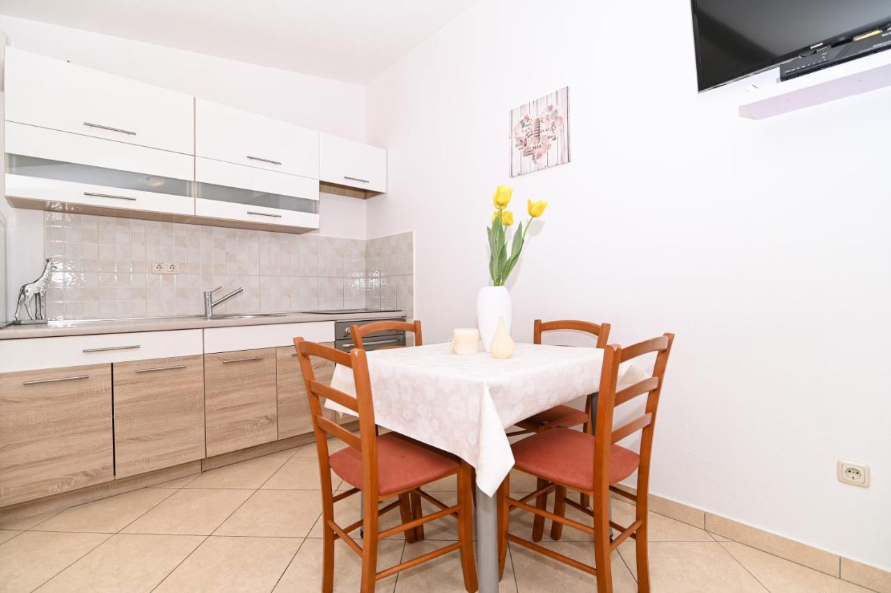 Apartmani Adria 特罗吉尔 外观 照片