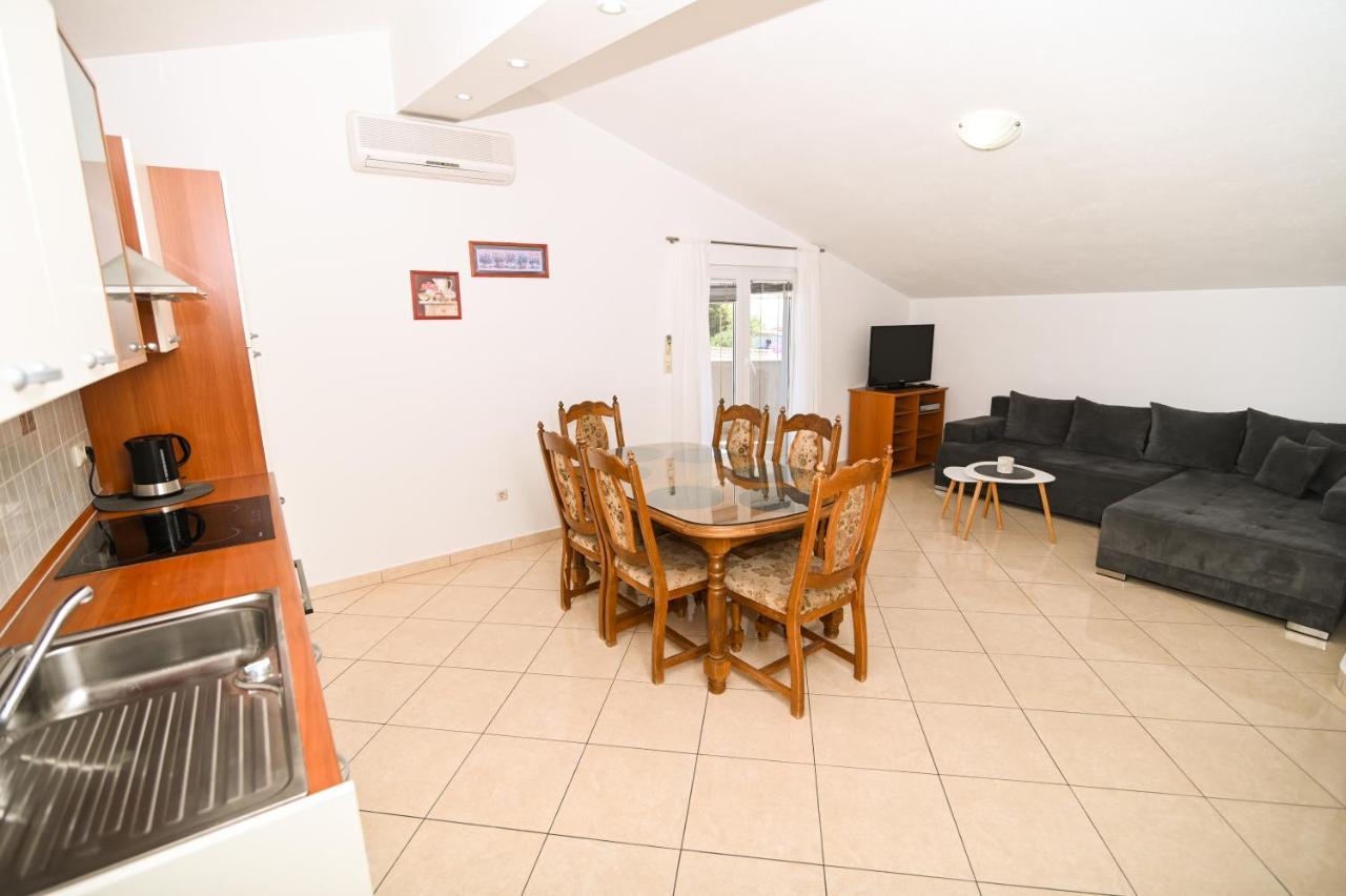 Apartmani Adria 特罗吉尔 外观 照片