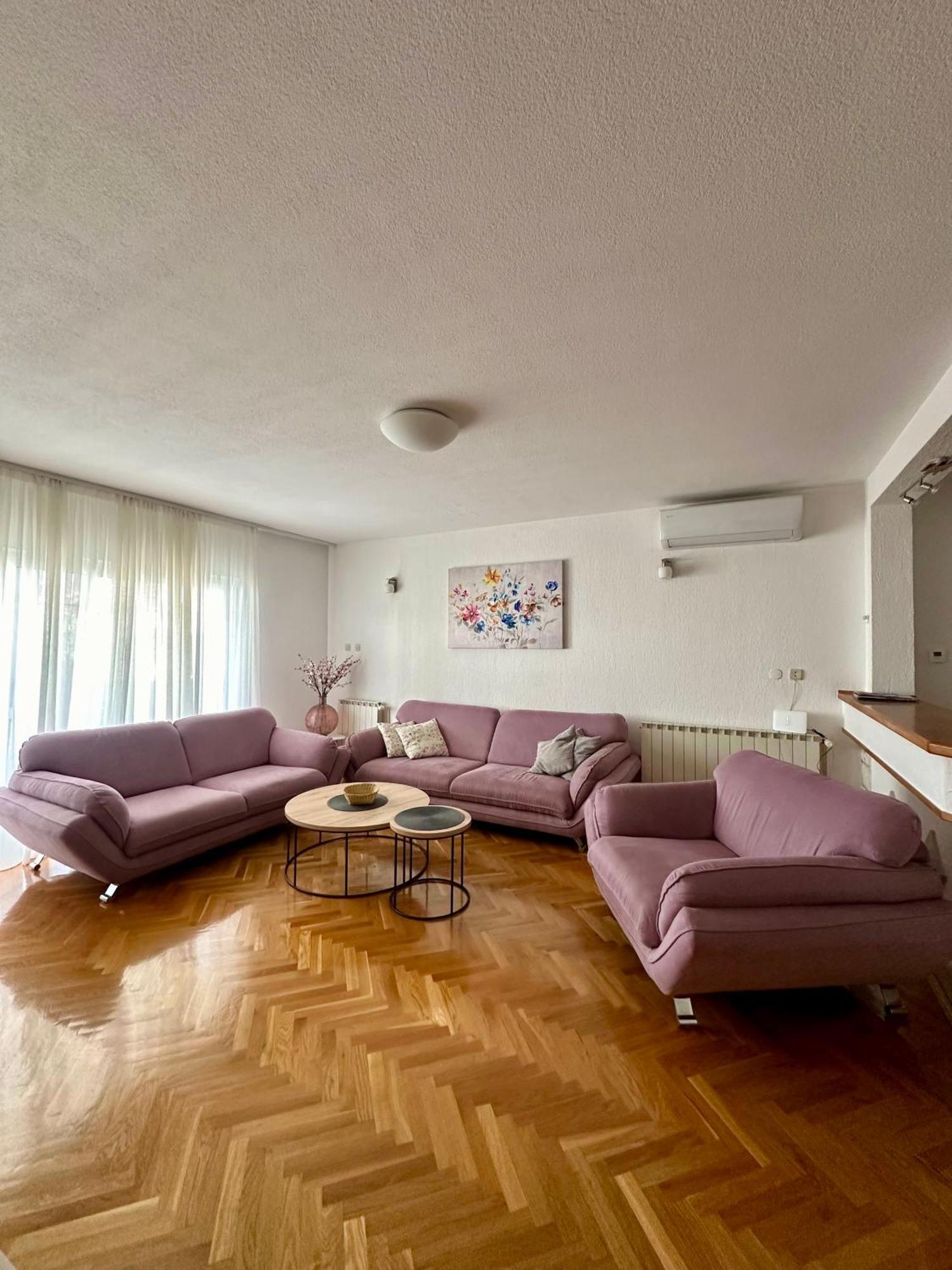 Apartmani Adria 特罗吉尔 外观 照片
